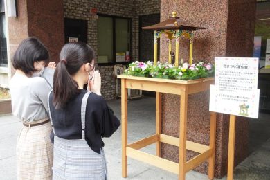 お釈迦さまのお誕生祝い・花まつりを実施！